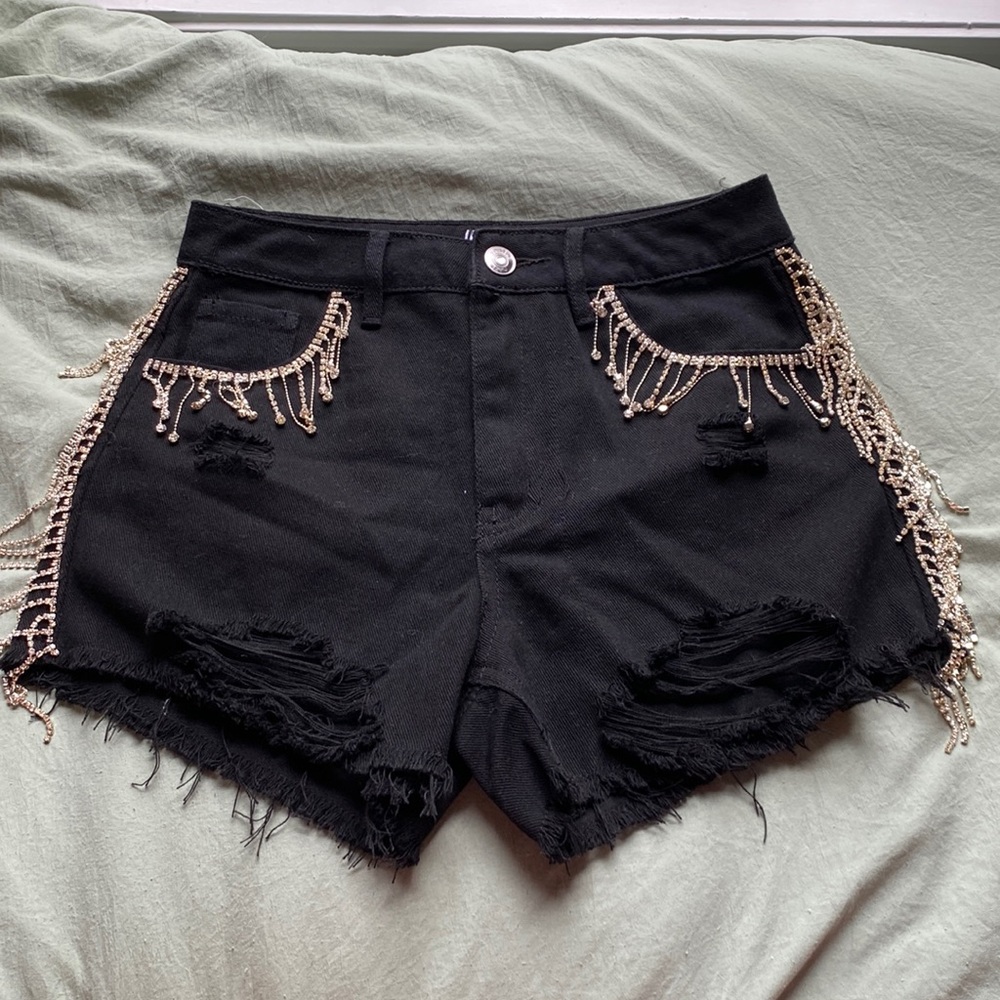 NWOT!! Rue 21 Sequin Fringe Denim Distressed Black Shorts — Size 0!!